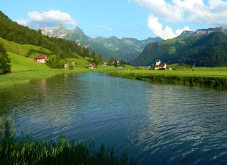 Vùng Jungfrau tiên cảnh trần gian cho du khách du lịch Thụy Sĩ Vùng Jungfrau tiên cảnh trần gian cho du khách du lịch Thụy Sĩ