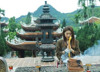 Hướng dẫn lựa chọn trang phục lý tưởng khi đi du lịch Malaysia Hướng dẫn lựa chọn trang phục lý tưởng khi đi du lịch Malaysia