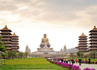 Top 5 ngôi chùa nổi tiếng linh thiêng nhất trong tour du lịch Đài Loan Top 5 ngôi chùa nổi tiếng linh thiêng nhất trong tour du lịch Đài Loan
